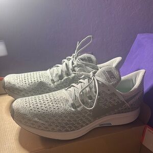 Nike zoom Pegasus 35 New Men’s Size 10